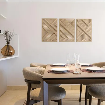 Aloha Hill Club Style Apartment *