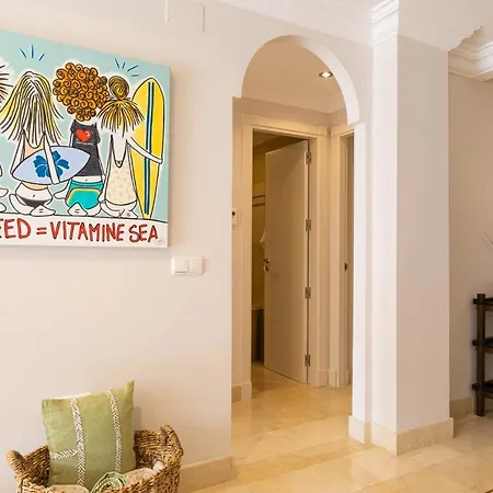 Aloha Hill Club Style Apartment *