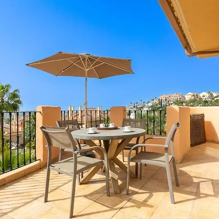 Aloha Hill Club Style * Marbella